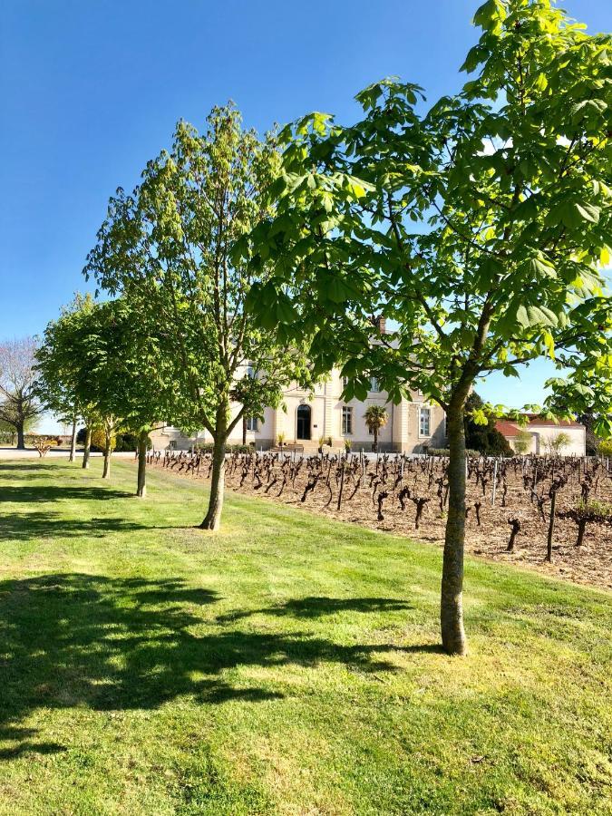 Hotel Particulier Chateau Des Marais Proximite Et Vue Sur Le Lac De Grand Lieu Saint-Philbert-de-Grand-Lieu Ngoại thất bức ảnh