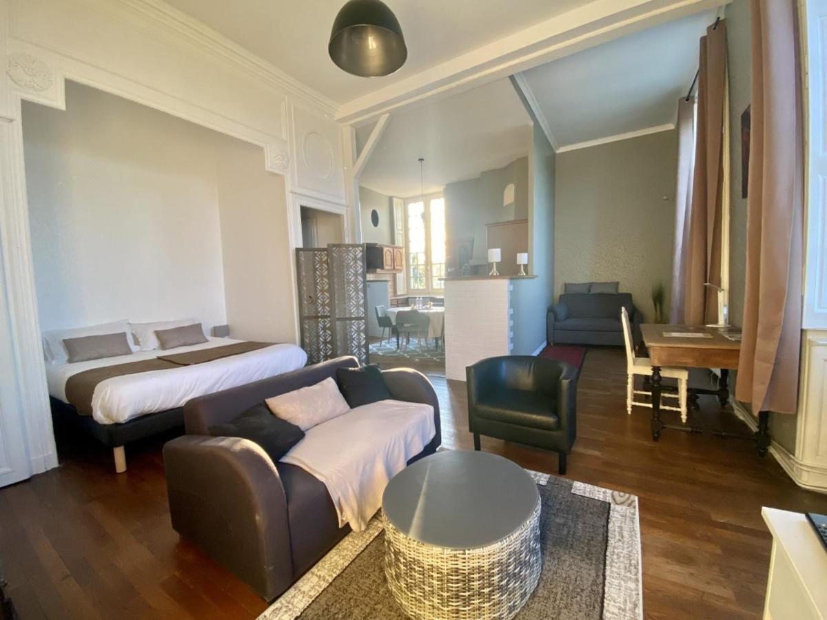 Hotel Particulier Chateau Des Marais Proximite Et Vue Sur Le Lac De Grand Lieu Saint-Philbert-de-Grand-Lieu Ngoại thất bức ảnh
