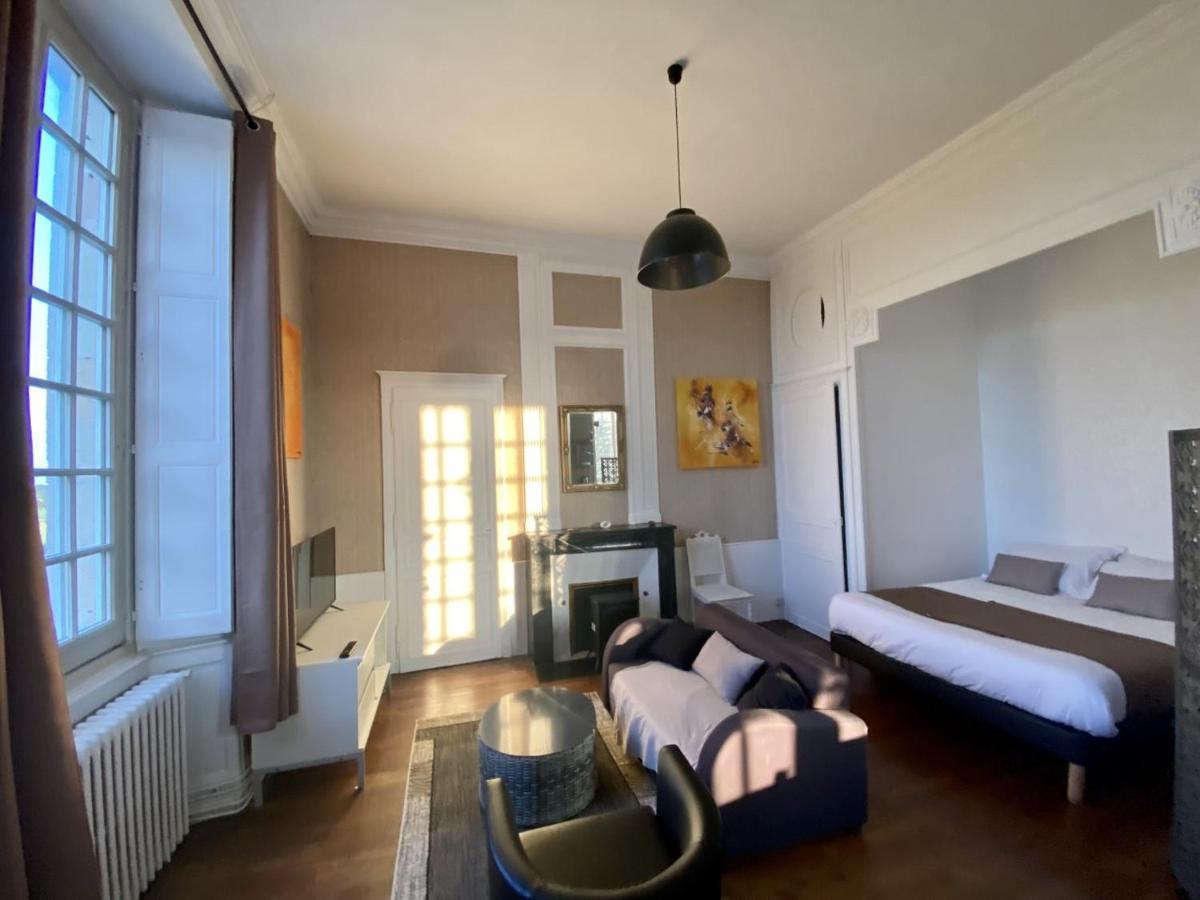 Hotel Particulier Chateau Des Marais Proximite Et Vue Sur Le Lac De Grand Lieu Saint-Philbert-de-Grand-Lieu Ngoại thất bức ảnh