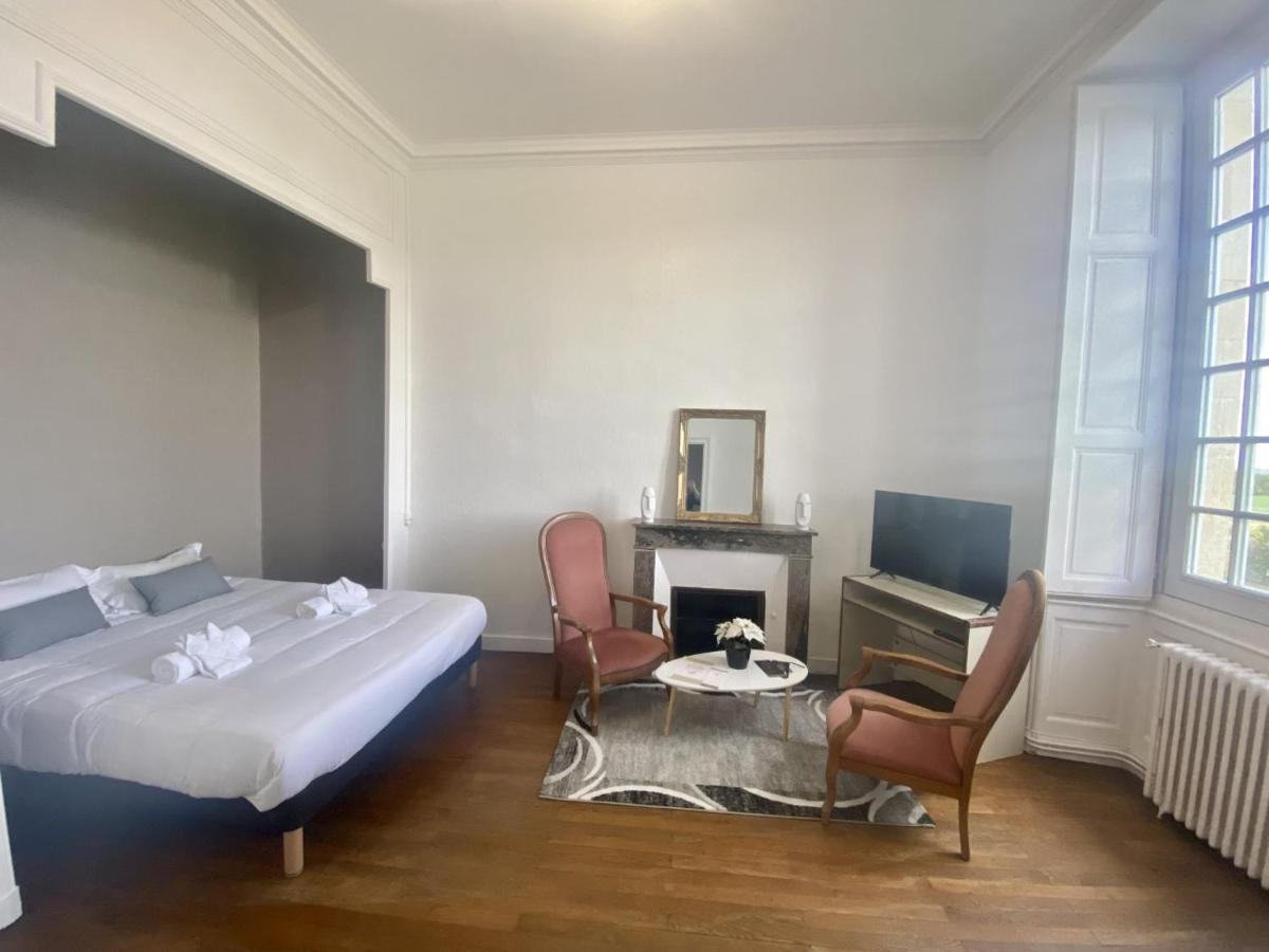 Hotel Particulier Chateau Des Marais Proximite Et Vue Sur Le Lac De Grand Lieu Saint-Philbert-de-Grand-Lieu Ngoại thất bức ảnh