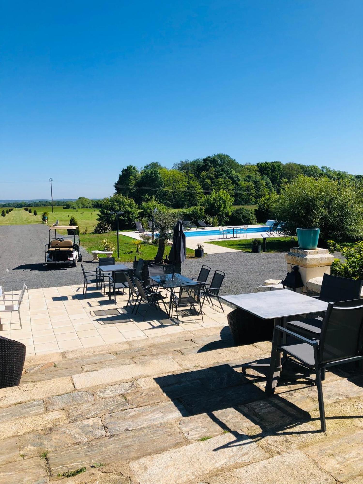 Hotel Particulier Chateau Des Marais Proximite Et Vue Sur Le Lac De Grand Lieu Saint-Philbert-de-Grand-Lieu Ngoại thất bức ảnh